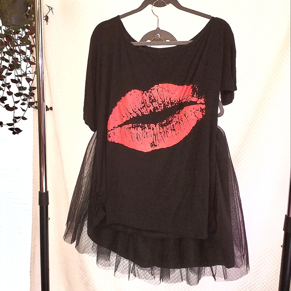 80's Dress-up outfit, shirt Spirit skirt leggings earrings